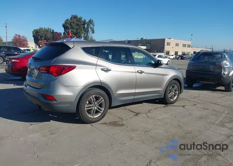 2018 Hyundai Santa Fe Sport 2.4L z USA, uszkodzony, nr VIN 5NMZT3LB3JH095362